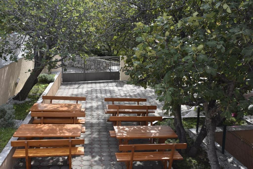 Apartmani Mira Klenovica Exterior foto